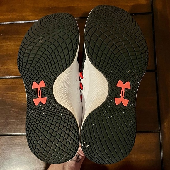 Under Armour Charged Women’s Sneakers – Size 6.5 - Picture 8 of 8